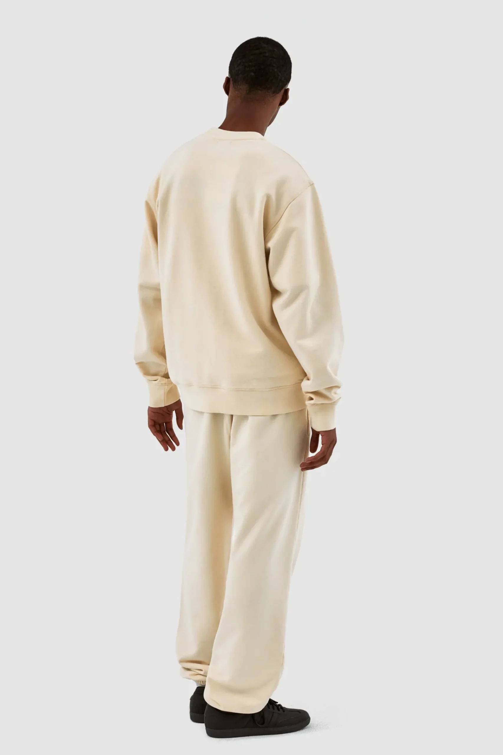 Arte Antwerp Carlos Small Heart Crewneck